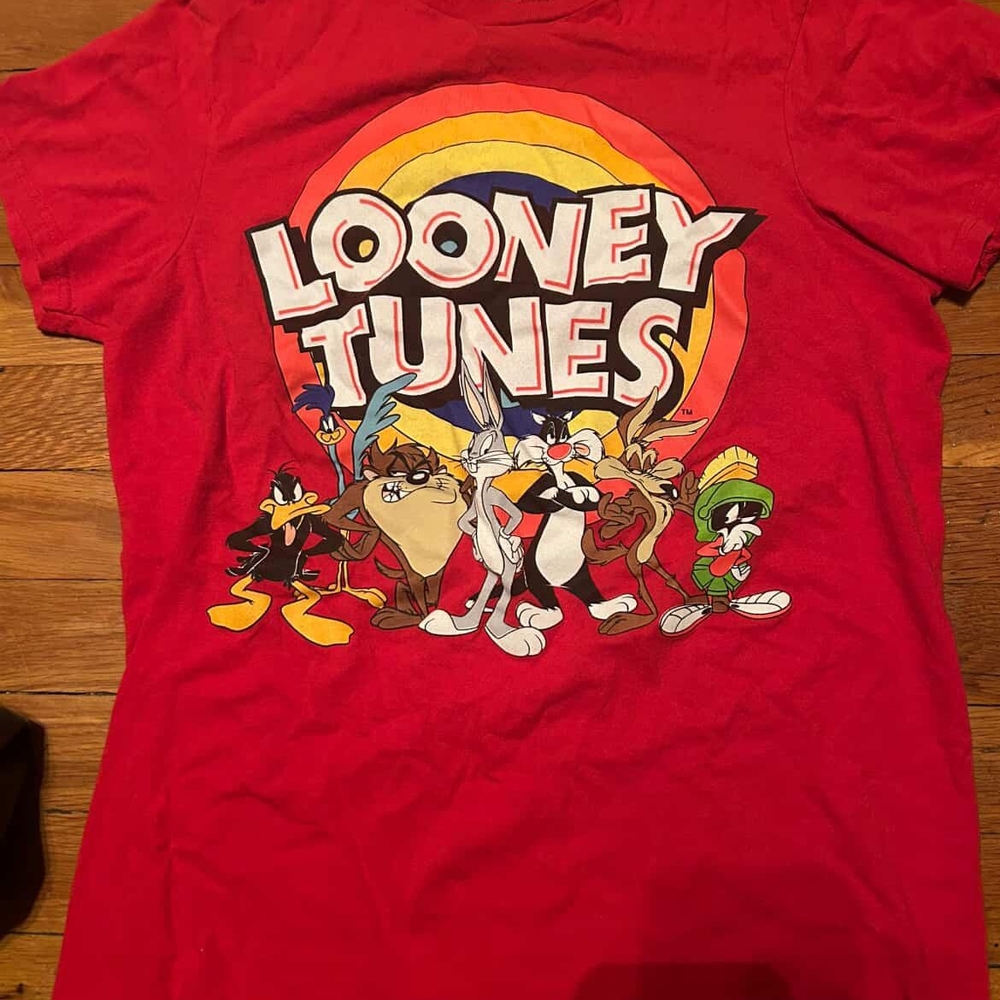 Warner Bros. Looney Tunes Red T-Shirt Size S